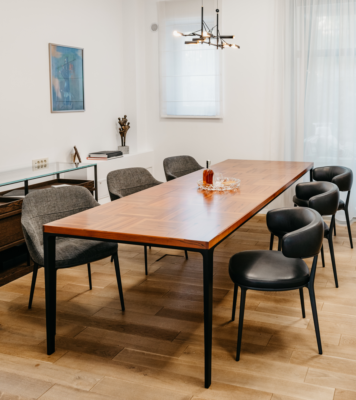 Alcor Dining Table